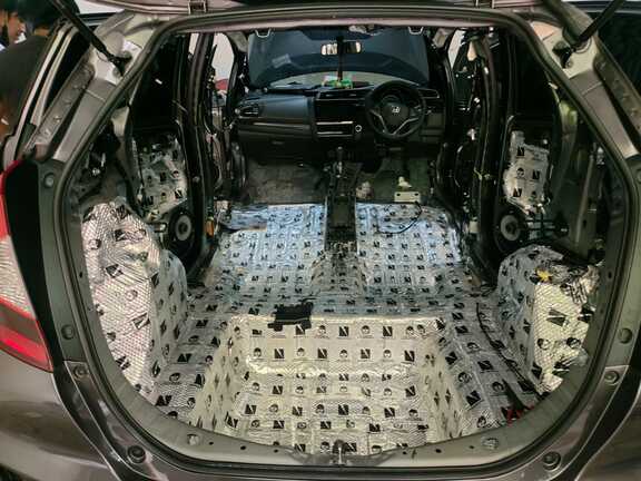 Portofolio Pemasangan Peredam Mobil 2